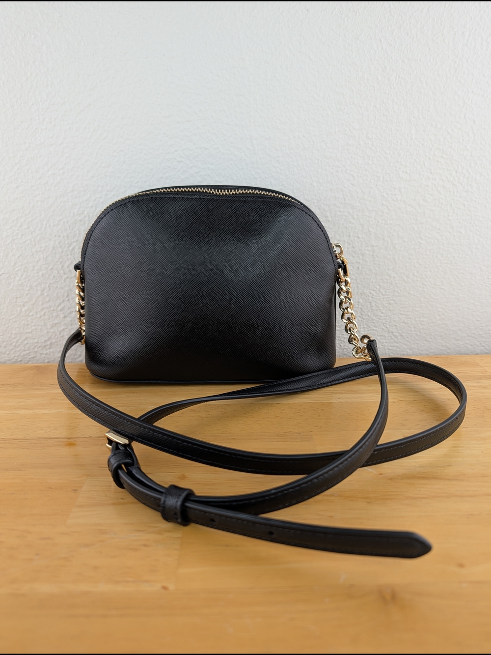 Kate Spade Black Saffiano Leather Crossbody Bag Dome Silhouette Gold-Tone Chain - Picture 3 of 13